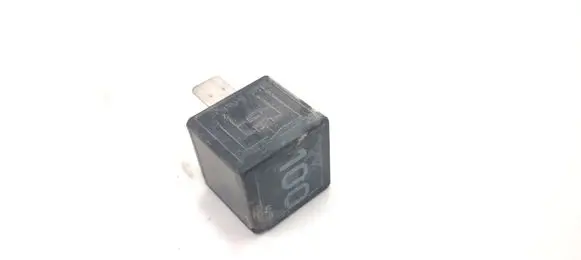 Audi A3 S3 8L Other relay 7M0951253A
