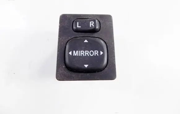 Toyota RAV 4 (XA20) Mirror switch trim 
