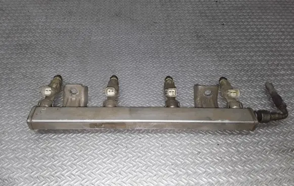 Ford Focus Fuel injectors set 0280156155 4M5G9D280DA