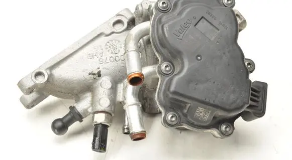 Skoda Superb B8 (3V) Electric throttle body valve 04L128069A