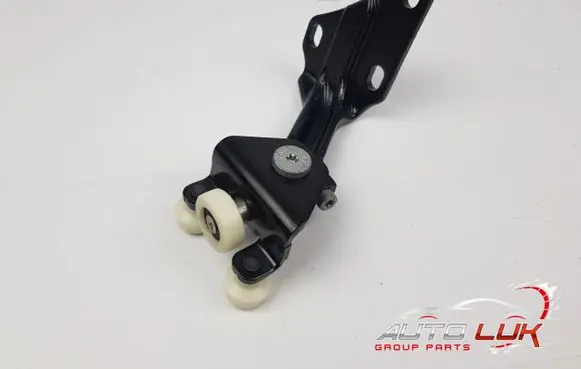 Mercedes-Benz Sprinter W907 W910 Sliding door lower roller guide/hinge A9067600047