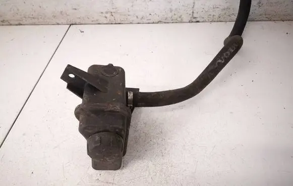 Volvo S40, V40 Power steering fluid tank/reservoir