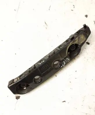 Nissan Pulsar Front bumper mounting bracket 622243ZL0A