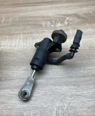 Audi A4 S4 B6 8E 8H Clutch master cylinder 6284009 93814141