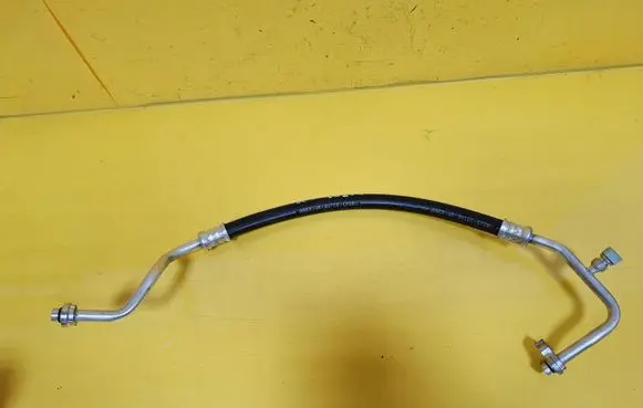 Mazda 5 Air conditioning (A/C) pipe/hose 