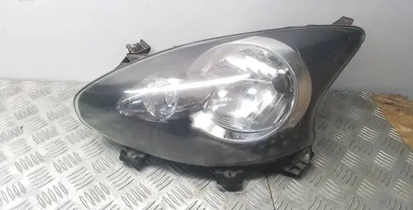 Toyota Aygo AB10 Headlight/headlamp 811500H010 89032404