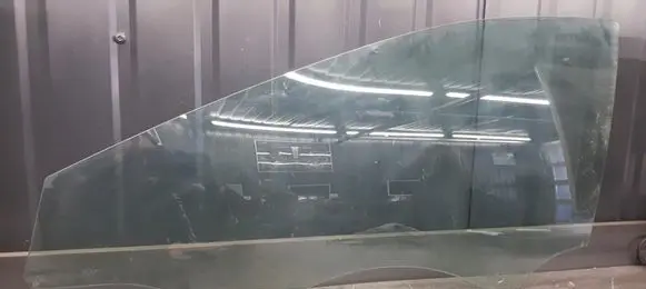 Seat Alhambra (Mk1) Front door window glass four-door