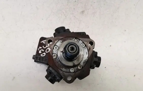 Hyundai i30 Fuel injection high pressure pump 04451010124 331002A400