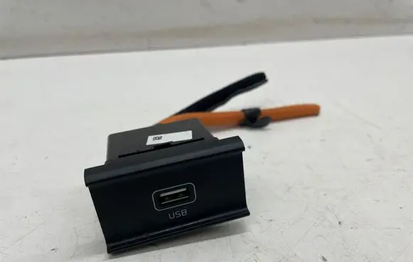 KIA Niro USB socket connector 96120K0110