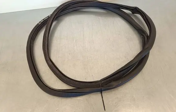 Ford S-MAX Front door rubber seal 