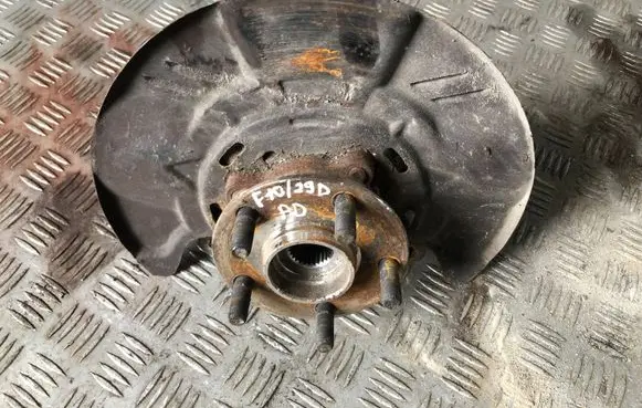 Subaru Forester SH Front wheel hub