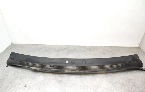 Volkswagen Transporter - Caravelle T5 Wiper trim 7H0819403A