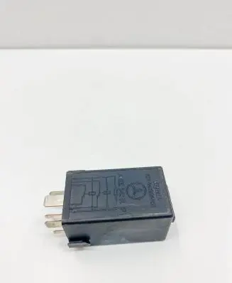 Mercedes-Benz SL R230 Other relay 0025423919 A0025423919
