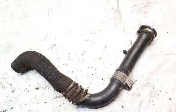 Chevrolet Cruze Intercooler hose/pipe