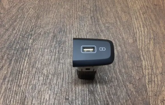 USB socket connector