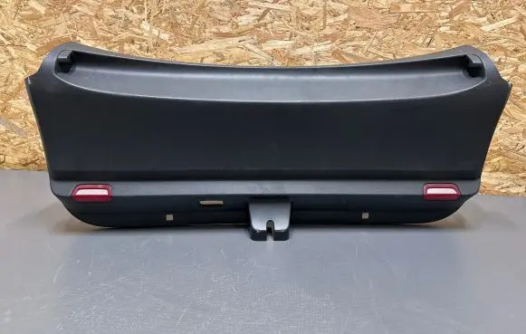 Porsche Panamera (971) Tailgate trim 971867605 T971133 A053629
