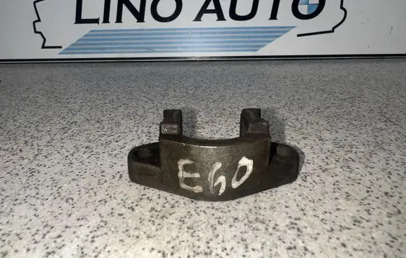 BMW 5 E60 E61 Fuel Injector clamp holder 13537787215