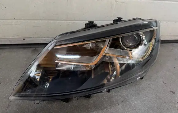 Headlight/headlamp