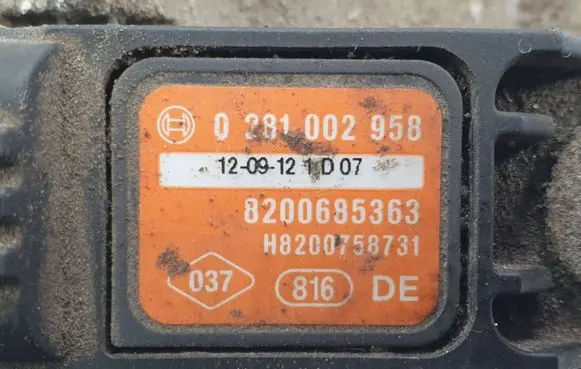 Renault Master III Other engine bay part 0281002958