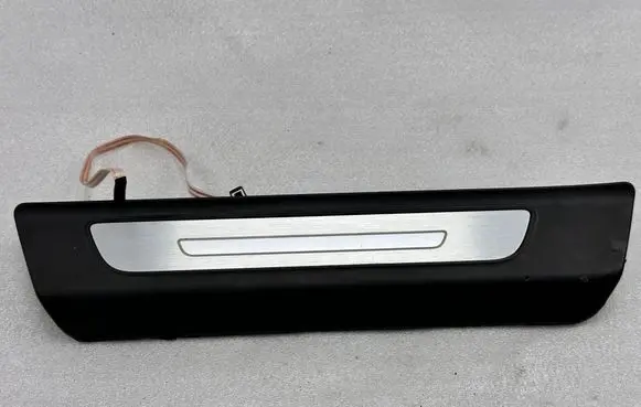Audi Q7 4M Rear sill trim cover 4M0947417