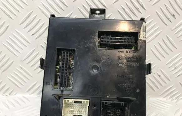 Renault Laguna II Comfort/convenience module 8200141151