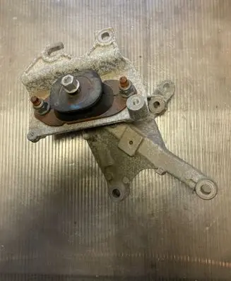 Renault Captur Gearbox mount 112533062R