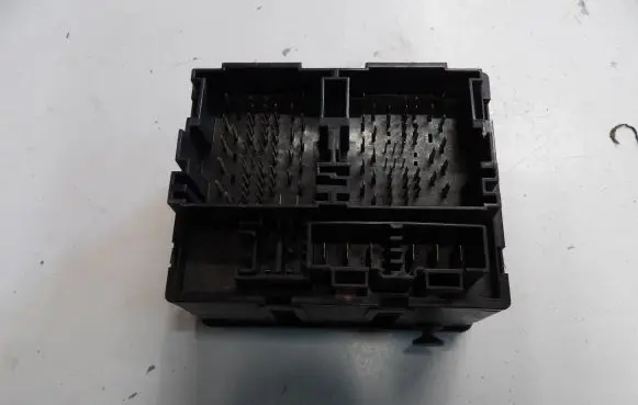 Fiat Freemont Fuse module 68068355AB 25210203 72033R