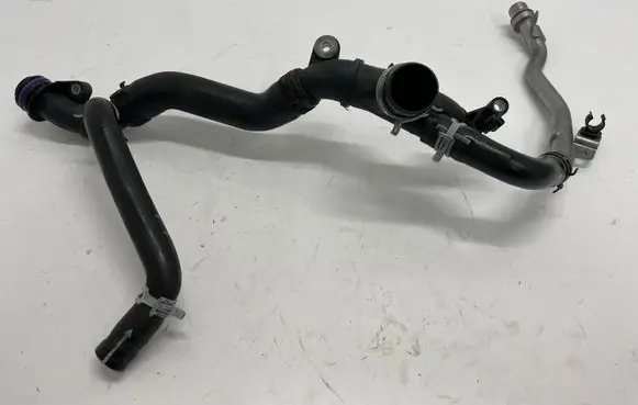 Mercedes-Benz A W177 Engine coolant pipe/hose A2822034200