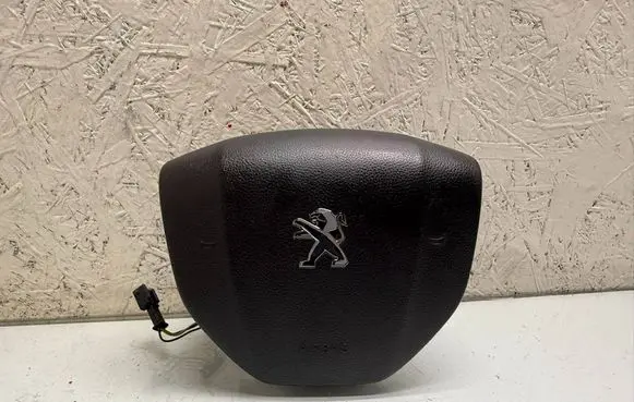 Steering wheel airbag