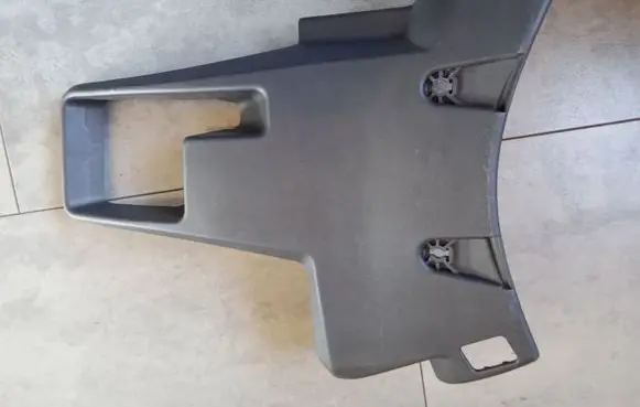 Steering wheel column trim