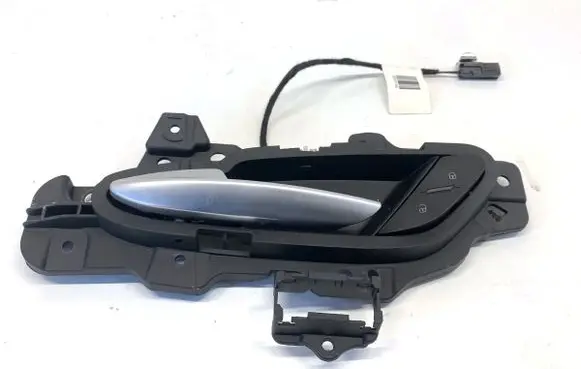 Alfa Romeo Stelvio Front door interior handle 