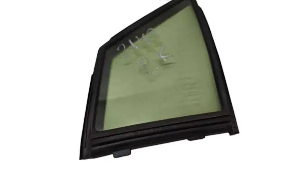 Toyota Prius (XW50) Front door vent window glass four-door 43R00034 DOT2CM2H4AS2