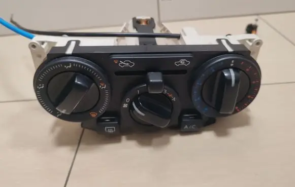 Nissan Note (E11) Climate control unit N103009C