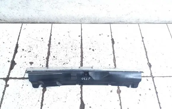 Trunk/boot sill cover protection
