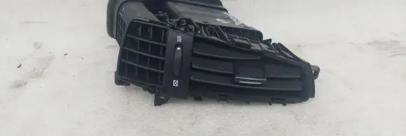 KIA Ceed Dash center air vent grill 808764 PPPTV40