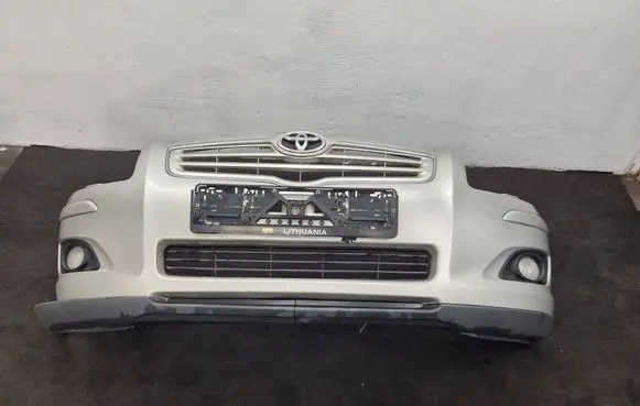 Toyota Avensis T250 Front bumper