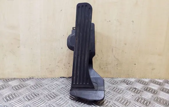 Skoda Superb B6 (3T) Accelerator throttle pedal 1K2721503AJ