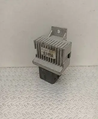 Citroen C4 I Picasso Glow plug pre-heat relay 9663824880 AV6112A343 3184UB