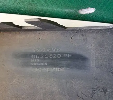 Volvo XC90 Rear/tail light trim molding 8620820