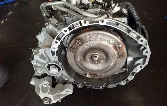 Chrysler Pacifica Automatic gearbox P68166504AD 68166504AD