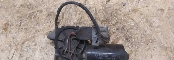 BMW 3 E36 Wiper motor 0390241349
