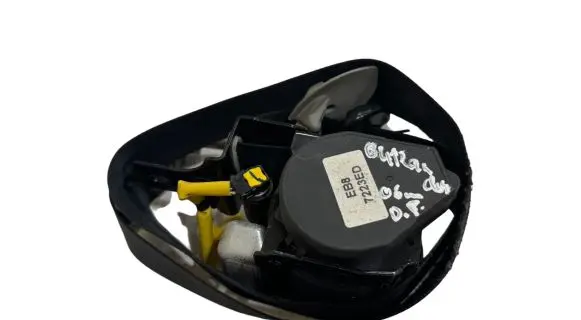 Mitsubishi Outlander Front seatbelt 6091406