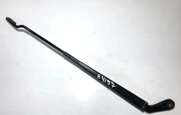 Chrysler Voyager Front wiper blade arm