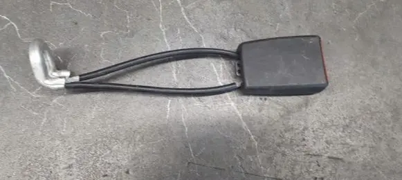 Mercedes-Benz S W140 Rear seatbelt buckle a1408603969
