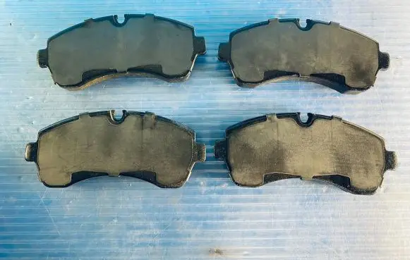 Renault Master III Brake pads (front) SM1019