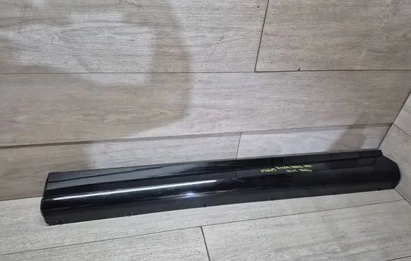 Land Rover Range Rover Sport L461 Front door trim (molding) N9X2-21065