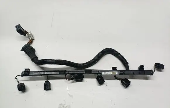 BMW 5 F10 F11 Fuel injector wires 8518785 53781210