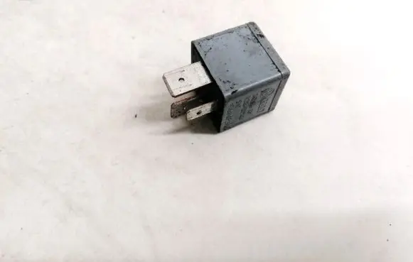 Volkswagen Golf V Other relay 1K0906381 V23134-B52-X426