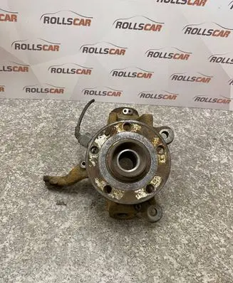 Volkswagen Touran I Front wheel hub spindle knuckle