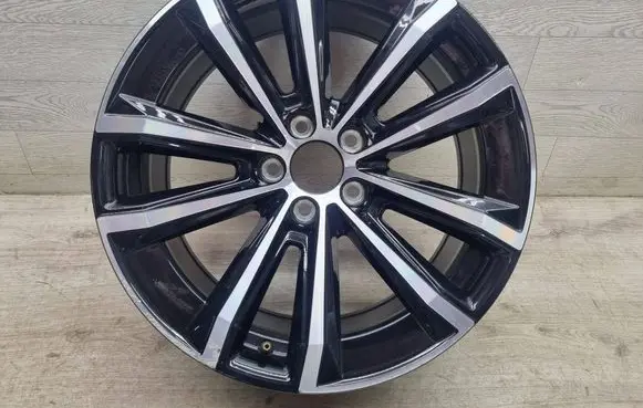 Volvo XC60 R18 alloy rim 32358646 32243401